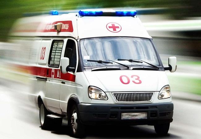 Предположительно по вине мастера машинист одной из фирм Ростова оказался зажат в колесной арке автомобиля